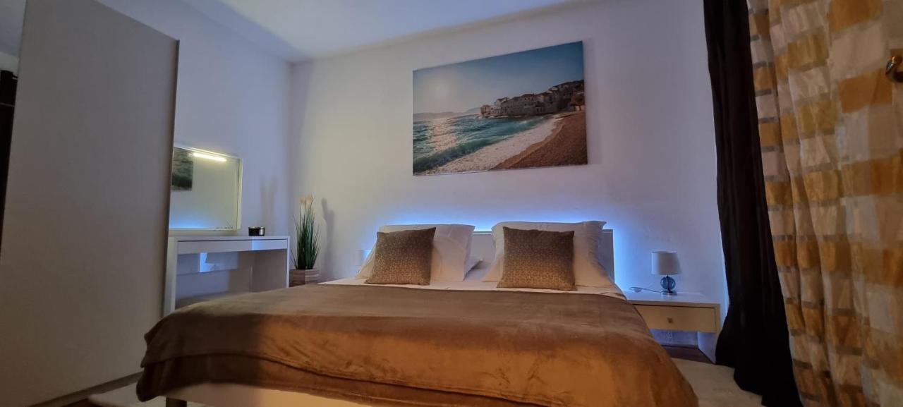 Apartment Ane สปลิท ภายนอก รูปภาพ
