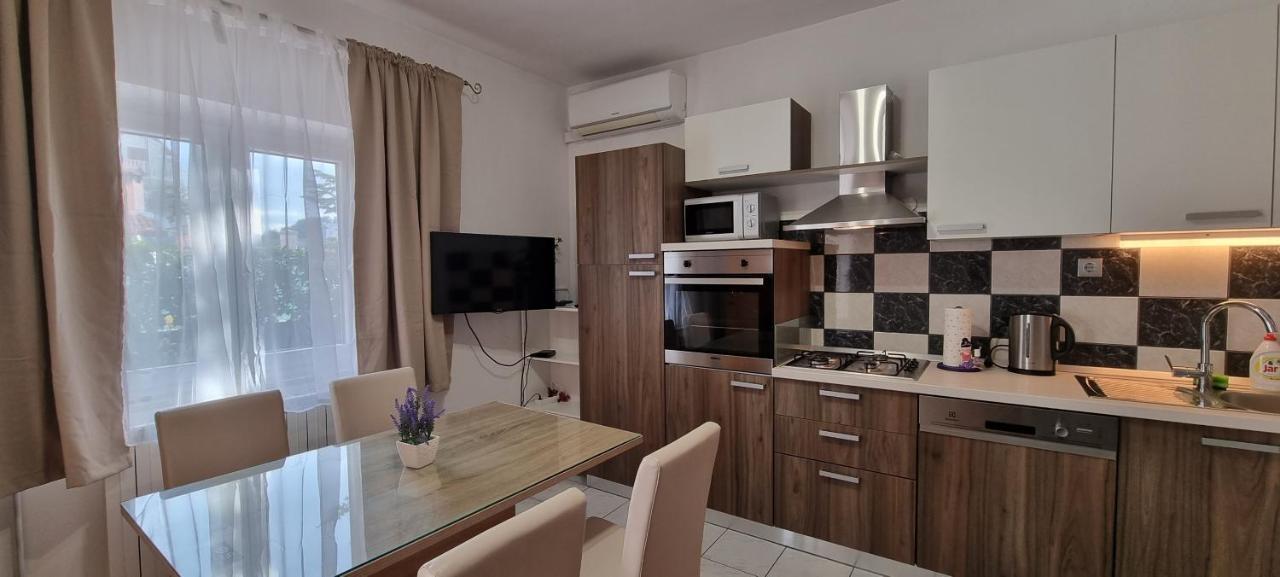 Apartment Ane สปลิท ภายนอก รูปภาพ