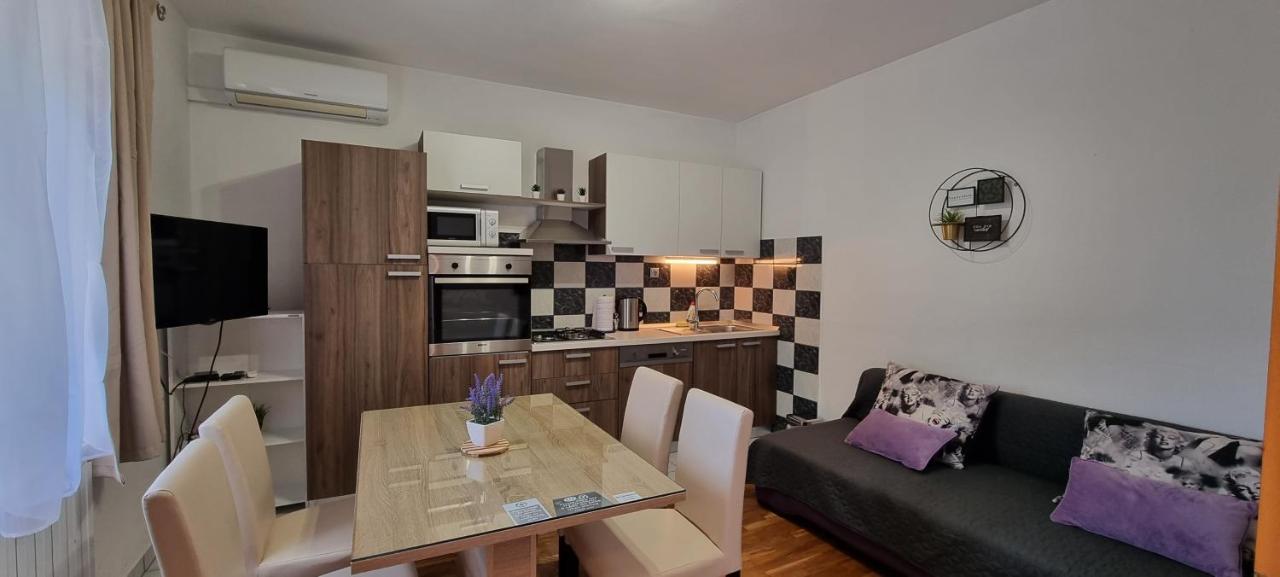 Apartment Ane สปลิท ภายนอก รูปภาพ